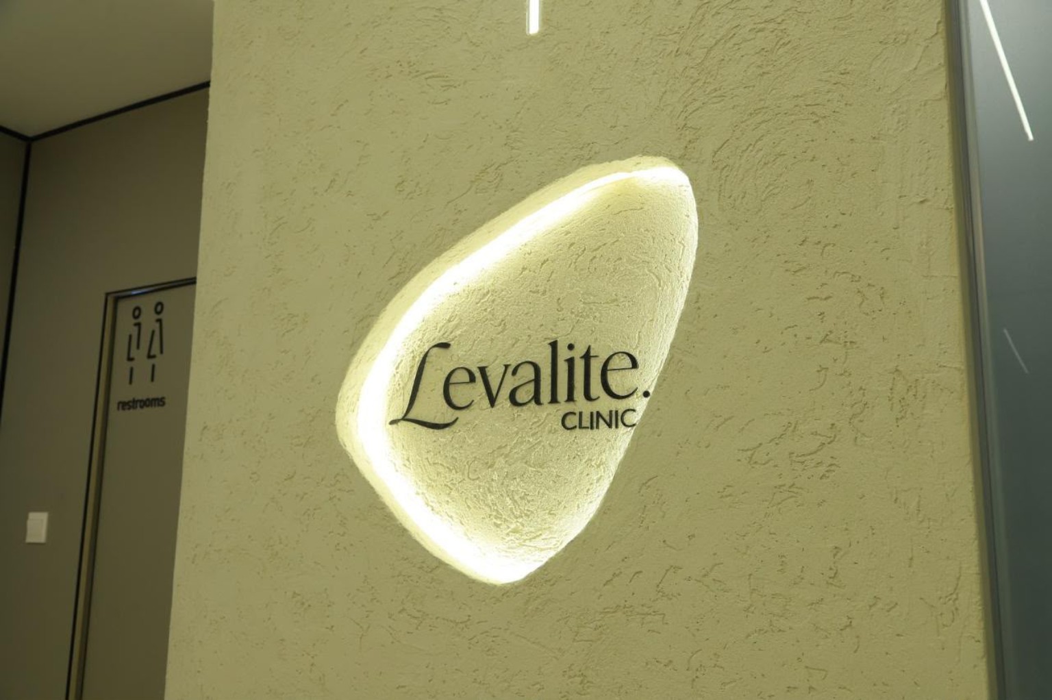 Levalite logo sign
